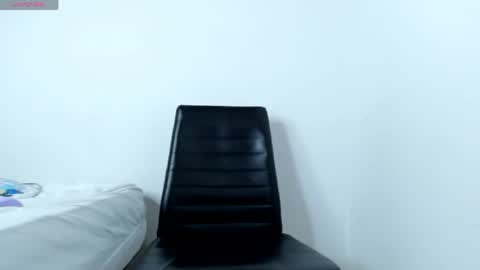 Snapshot of big_pecs_1 chatting on May 2026 02:52:01 AM LEO online show from May 2026 02:52:01 AM