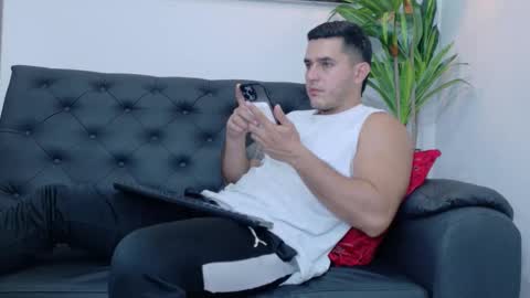 Tylerr online show from February 2026 06:13:01 PM