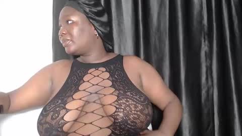 bella online show from November 2025 07:12:01 PM