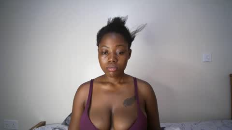 bigassmello_ online show from April 2026 12:06:02 PM