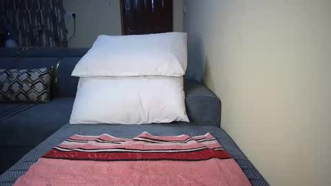 bigassslut_ online show from October 2025 03:45:01 PM