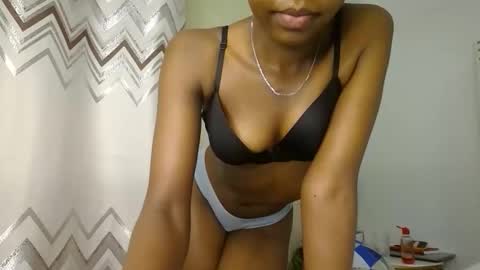 Snapshot of bigbaby004 chatting on October 2025 01:25:01 AM bigbaby004 online show from October 2025 01:25:01 AM