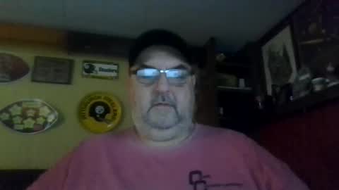 Snapshot of bigbear1971 chatting on December 2024 02:52:01 PM bigbear1971 online show from December 2024 02:52:01 PM