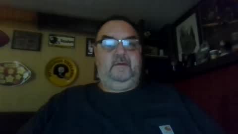 Snapshot of bigbear1971 chatting on December 2024 12:38:01 PM bigbear1971 online show from December 2024 12:38:01 PM