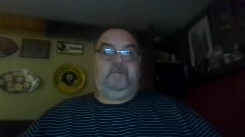 Snapshot of bigbear1971 chatting on December 2024 08:05:01 PM bigbear1971 online show from December 2024 08:05:01 PM