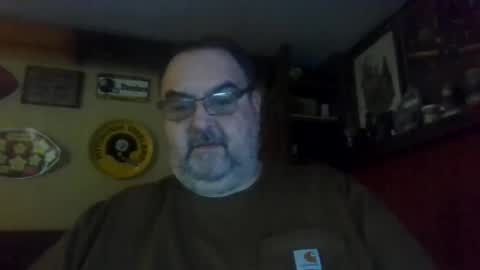 Snapshot of bigbear1971 chatting on December 2024 07:22:01 PM bigbear1971 online show from December 2024 07:22:01 PM