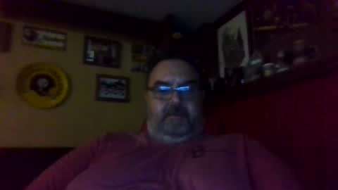 Snapshot of bigbear1971 chatting on December 2024 05:43:01 PM bigbear1971 online show from December 2024 05:43:01 PM