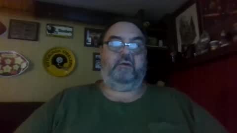 Snapshot of bigbear1971 chatting on December 2024 06:13:01 PM bigbear1971 online show from December 2024 06:13:01 PM