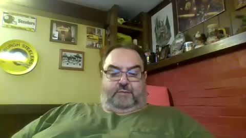 Snapshot of bigbear1971 chatting on December 2024 09:17:02 PM bigbear1971 online show from December 2024 09:17:02 PM