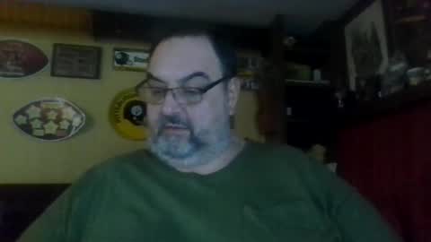 Snapshot of bigbear1971 chatting on January 2025 04:50:01 PM bigbear1971 online show from January 2025 04:50:01 PM