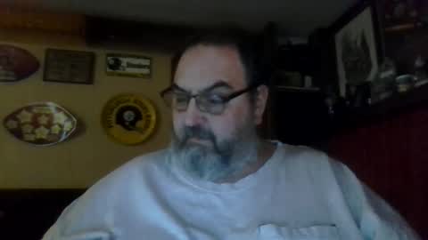 Snapshot of bigbear1971 chatting on February 2025 08:25:01 PM bigbear1971 online show from February 2025 08:25:01 PM