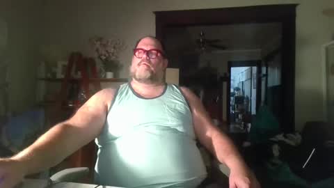 Snapshot of bigbearlittlebear2 chatting on November 2025 06:19:02 AM Bear Woods online show from November 2025 06:19:02 AM