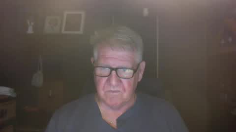 Snapshot of bigbeerdrinker1 chatting on November 2025 05:31:01 AM bigbeerdrinker online show from November 2025 05:31:01 AM