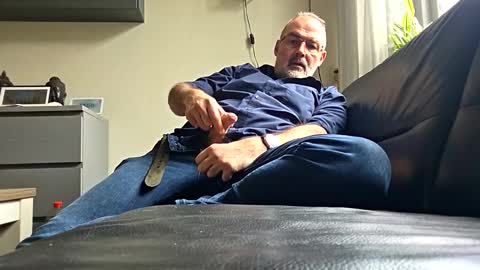 bigbibear88 online show from April 2026 12:58:02 PM