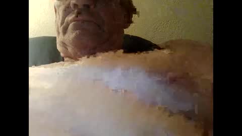 Snapshot of bigbikes71781 chatting on October 2025 10:14:01 AM bigbikes71781 online show from October 2025 10:14:01 AM