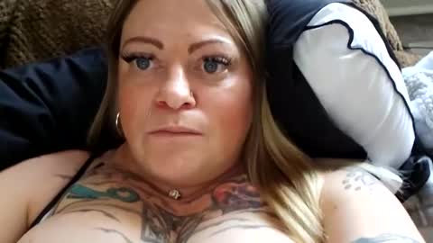 Tiffany online show from March 2025 09:24:01 PM