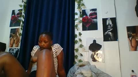 BigBoootyy online show from October 2025 07:03:01 PM