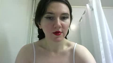 Isabella online show from October 2025 07:14:01 AM