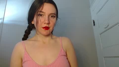 Isabella online show from February 2026 07:24:02 PM