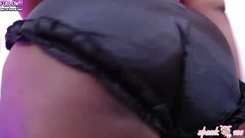 bigbootymommyy online show from October 2025 05:25:01 PM