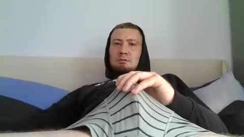 bigbowl95 online show from September 2025 01:00:02 PM