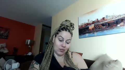 Snapshot of bigbreastsabrina chatting on December 2024 05:00:01 PM BIG BREAST SABRINA online show from December 2024 05:00:01 PM