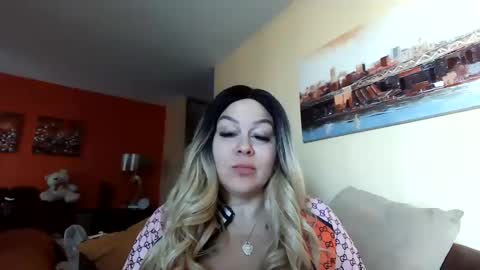 Snapshot of bigbreastsabrina chatting on January 2025 06:47:01 PM BIG BREAST SABRINA online show from January 2025 06:47:01 PM