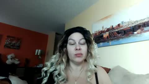 Snapshot of bigbreastsabrina chatting on January 2025 04:08:02 PM BIG BREAST SABRINA online show from January 2025 04:08:02 PM