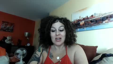 Snapshot of bigbreastsabrina chatting on March 2025 05:49:01 PM BIG BREAST SABRINA online show from March 2025 05:49:01 PM