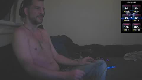 Jon - Im Straight online show from November 2025 02:46:02 AM