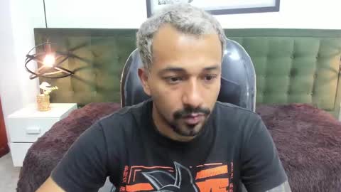Snapshot of bigcock_hair chatting on September 2025 10:01:02 PM bigcock_hair online show from September 2025 10:01:02 PM