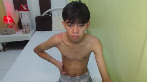 bigcock_kerbzz online show from November 2025 01:00:02 PM