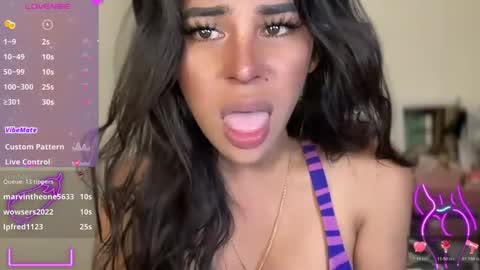 queen amanda online show from November 2025 03:27:01 AM