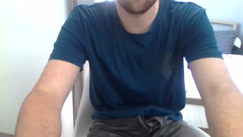 Snapshot of biggbaguette1 chatting on May 2026 03:19:01 PM biggbaguette1 online show from May 2026 03:19:01 PM