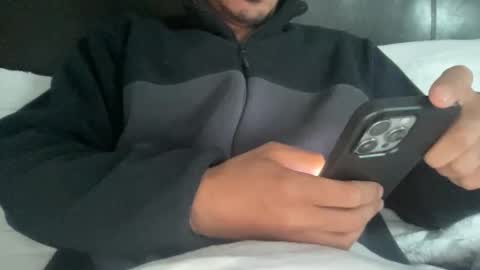 Snapshot of biggbrown12 chatting on May 2026 08:19:02 AM bigbrown online show from May 2026 08:19:02 AM