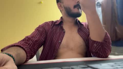 bighandsomesatisfy online show from March 2026 06:53:01 PM