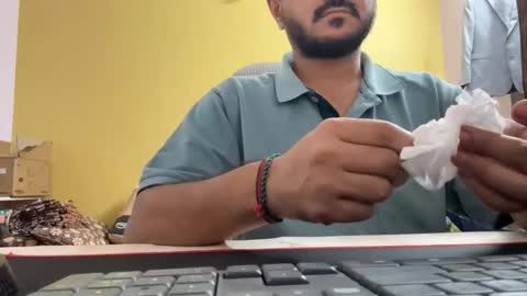 bighandsomesatisfy online show from April 2026 07:11:01 PM