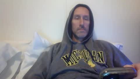 Snapshot of bighugemouthful chatting on November 2025 05:03:02 PM Chaz online show from November 2025 05:03:02 PM