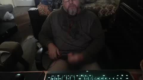 bighugmugg online show from November 2025 12:48:02 PM