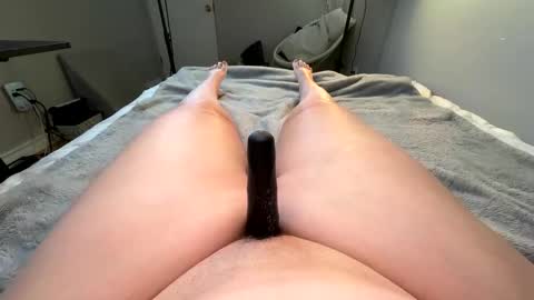 Snapshot of bigirl1979 chatting on December 2024 02:49:01 PM LIVE online show from December 2024 02:49:01 PM