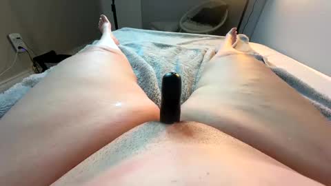 Snapshot of bigirl1979 chatting on February 2025 06:04:01 PM LIVE online show from February 2025 06:04:01 PM