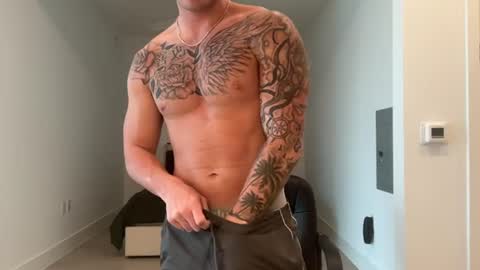 BIGJONNNNN online show from June 2026 11:27:02 PM