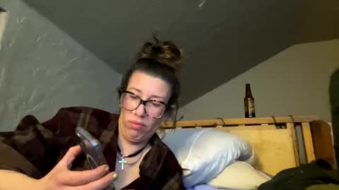 Snapshot of bigkitties69 chatting on December 2025 02:52:01 AM Bigkitties online show from December 2025 02:52:01 AM