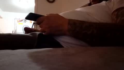 Snapshot of biglk324645168 chatting on December 2024 12:23:01 PM biglk324645168 online show from December 2024 12:23:01 PM