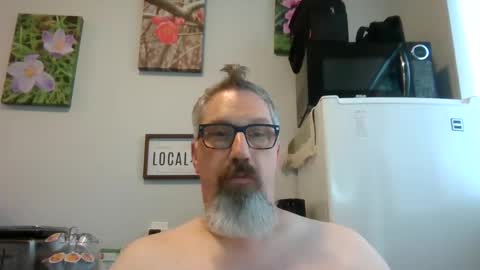 Bignhard696 online show from October 2025 04:46:01 PM