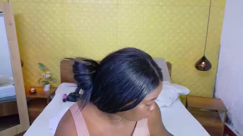 bigroundbooty_ online show from February 2026 12:39:02 PM