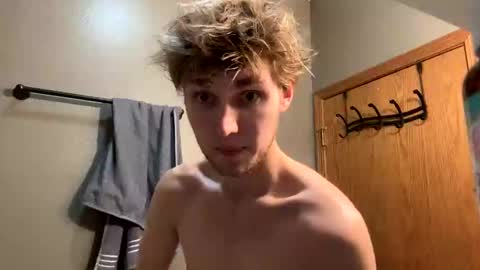 bigskinnyboyshh online show from January 2025 05:45:02 PM