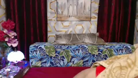 sophia online show from February 2025 08:45:02 PM