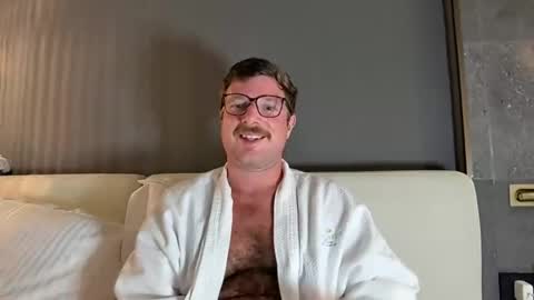 bigthickvic online show from May 2026 01:33:01 AM
