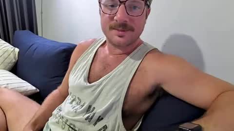 bigthickvic online show from May 2026 02:19:01 AM